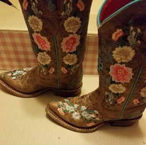 Macie Bean toddler boots